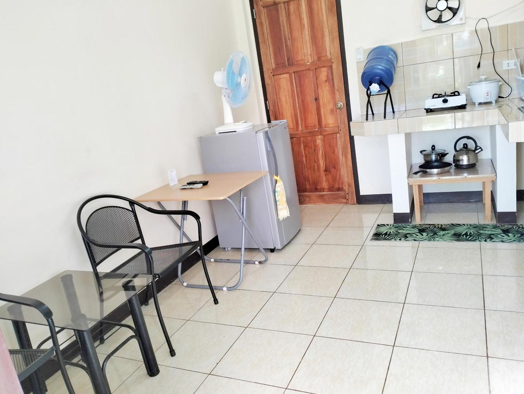 Mingche Apartment Panglao Island Room photo